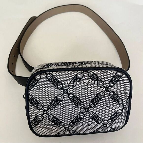 MICHAEL KORS WOMENS LOGO JACQUARD BELT BAG BLACKLT CREAMSILVER - Picture 14 of 14